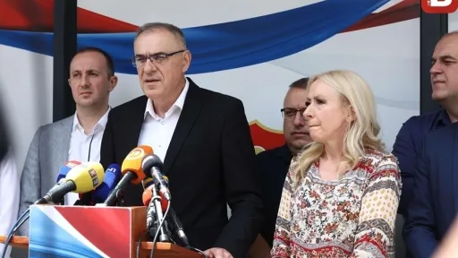 DRAMA U SDS-u DANAS BI MOGLA KULMINIRATI U DOBOJU: Predsjednik te stranke ne da fotelju tako lako, obilazio je...