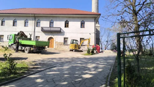 Budimo dio ovog hajirli projekta –  druga faza obnove Gradske džamije Cazin,