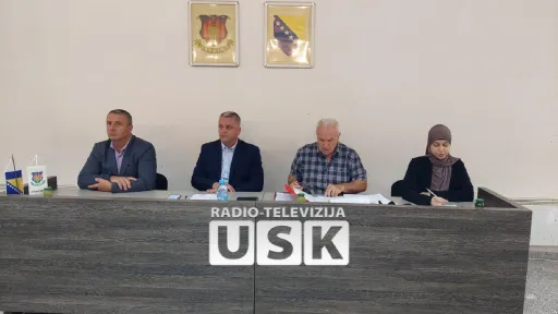 U Bužimu održan radni sastanak o izmjenama Zakona o komunalnoj djelatnosti i problemu pasa lutalica
