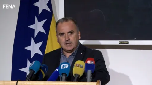 Đonlagić o aferi Viaduct: Preglasavanje je "dimna zavjesa", Trojka je ovo dogovorila sa SNSD-om i HDZ-om