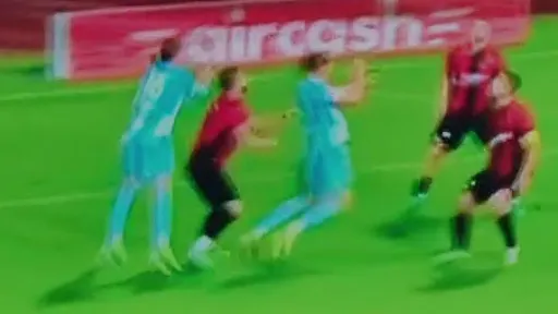 Pogledajte sramotan penal koji je dosudio Gigović u duelu Slobode i Posušja