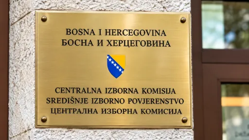 CIK naredio ručno brojanje na 89 biračkih mjesta zbog neslaganja u broju listića