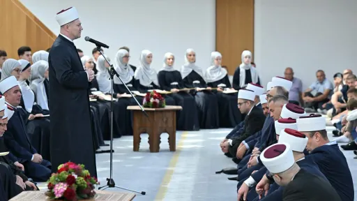 Muftija Kudić predvodio svečanost hatmi za 62 polaznika u Ljubljani: &bdquo;Ovo je dostignuće cijele Islamske zajednice