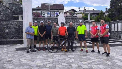 Biciklisti iz Cazina, Krajine i dijaspore krenuli na maraton u čast žrtvama genocida u Srebrenici