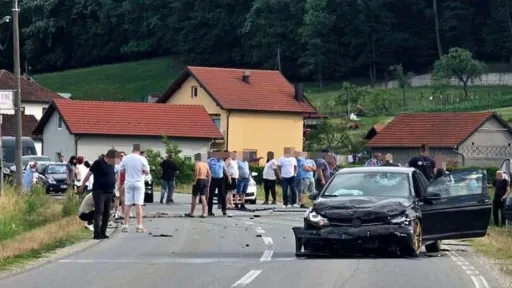 Vozač (70) poginuo u sudaru dva golfa na putu Bijeljina &ndash; Tuzla, naredna obdukcija stradalog