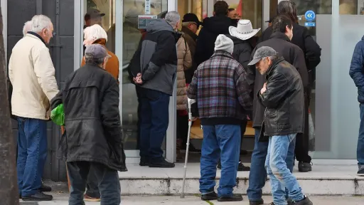 Produžen rok: Uvode se nova pravila podizanja penzionih čekova