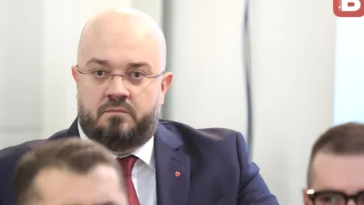 Adnan Šteta demantovao da je član pregovaračkog tima SDP-a za formiranje vlasti, potvrđujući da tim nije formiran