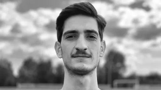 Tragična sudbina: Anes Vojniković (23) preminuo nakon te&scaron;ke saobraćajne nesreće