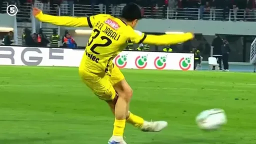 U derbiju prvenstva Maroka smo vidjeli gol vrijedan Puskas nagrade: Štoper pogodio čudesnom rabonom