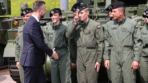 Poljska potpisuje ugovore za vojnu opremu vrijedne 16,5 milijardi eura uz podr&scaron;ku Evropske unije