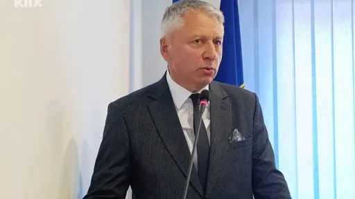 Ministar Edin Vranj o oduzimanju zastava s ljiljanima: Ne plaćajte kazne, postupci su neutemeljeni