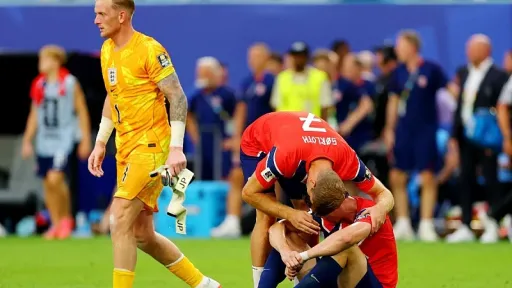 Norve&scaron;ki fudbaler Alexander S&oslash;rloth primio prijetnje smrću nakon propu&scaron;tene prilike protiv Engleske