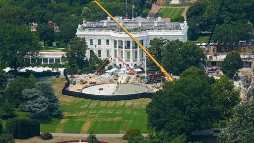 Istraga u Bijeloj kući o curenju informacija o sigurnosnim nedostacima aviona Donalda Trumpa, formirana "ratna soba" pod vodstvom Susie Wiles i Kash Patela