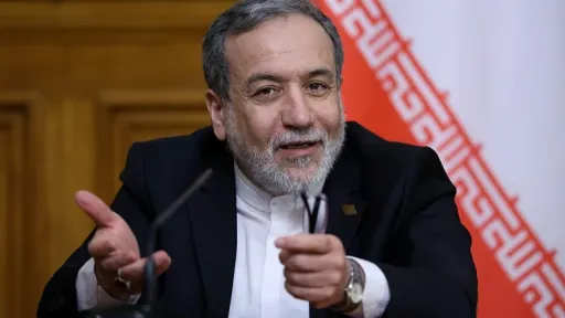 Iran blizu finalizacije sporazuma s Omanom o novim plovnim putevima kroz Hormu&scaron;ki moreuz uz uvjete za SAD