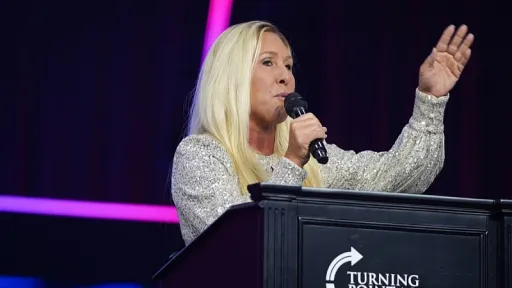 Marjorie Taylor Greene navela da se u Trumpovoj administraciji raspravljalo o upotrebi nuklearnog oružja protiv Irana