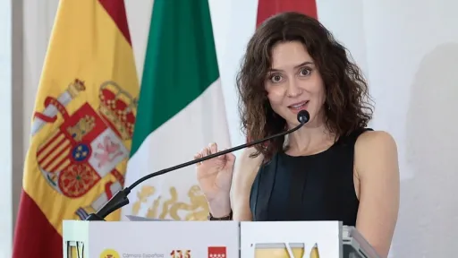 Isabel Diaz Ayuso pod pritiskom zbog kupovine penthousea za 6,3 miliona eura u Madridu, dok se njen partner suočava sa optužbama za prevaru