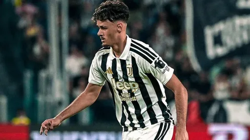 Kerim Alajbegović debitovao za Juventus u pobjedi 2:0 protiv protivnika u Serie A