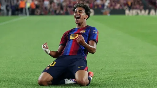 Barcelona savladala Rayo Vallecano rezultatom 5:2, Yamal postigao dva gola