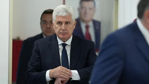 Dragan Čović ostao nijem na sahranu Ratka Mladića, dok Plenković obavijestio Evropsku komisiju o događaju