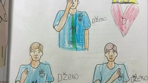 Dječak Uroš (7) na svoj način tuguje zbog Džekinog oproštaja, nacrtao ga je na času pravoslavne vjeronauke
