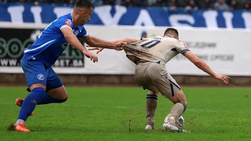 Uživo / Radnik - Željezničar 1:1: GOL! Radnik poravnao već u prvom napadu drugog poluvremena
