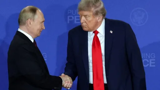 Putinov saradnik otkrio zanimljiv detalj o pozivu s Trumpom: Niko nije htio da prvi prekine vezu