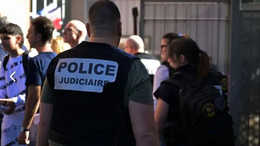 Dječak koji je pucao u francuskoj školi bio član online zajednice koja slavi masovne ubice