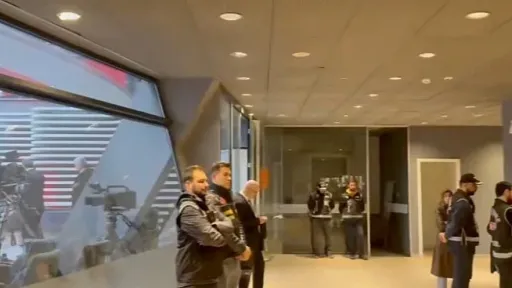 Istanbul: Policija upala u sjedište opozicionog kanala Halk TV, privedeno 11 zaposlenika