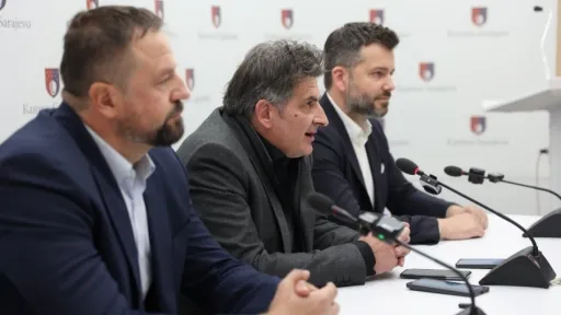 SDA, SBiH i DF razmatraju imena potencijalnih ministara za novu vladu Sarajevskog kantona