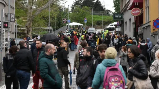 Nije bilo Jutarnjeg programa: Nastavljena blokada RTS-a, studenti su za Brnabić "sadisti"