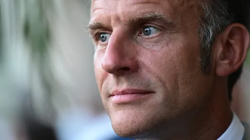 Macron: Ukrajina će možda morati priznati gubitak teritorija