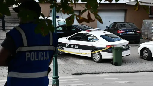 Poku&scaron;ao ubiti maloljetnika &scaron;arafcigerom, poslije nekoliko dana do&scaron;ao sa pi&scaron;toljem