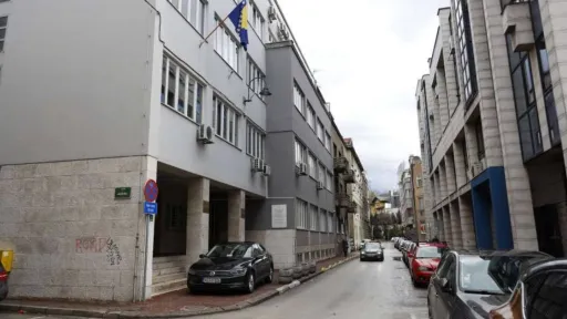CIK kaznio političke stranke i kandidate s preko 200.000 KM: Ko će najvi&scaron;e platiti