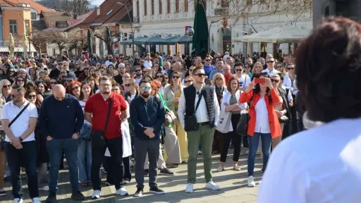 Drugi dan protesta ljekara u Tuzli, Sindikat upozorava na mogući štrajk