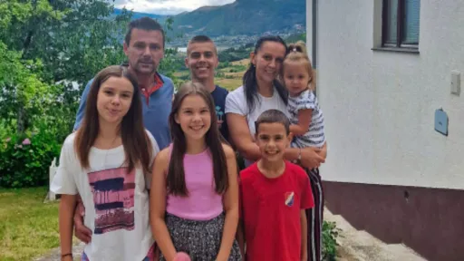 "Hajmo mi kući": Sedmočlana porodica se vratila u BiH, otkrili razloge