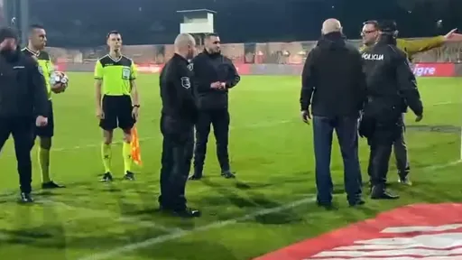 "Međede vašerski, daj cijeloj ekipi crveni": Bijesni Husić nije štedio Gigovića, igrač Slobode psovao Zeljkovića
