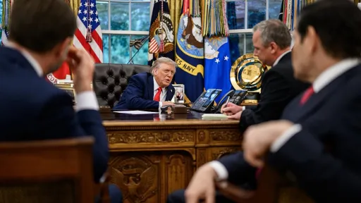 Trump razgovarao s Putinom telefonom: "Počele su pripreme za sastanak sa Zelenskim"