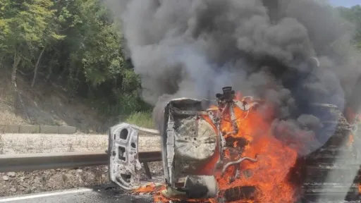 Potresno svjedočanstvo: Dok su svi snimali, on je spasio dva mlada života | Cazin.NET