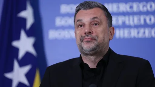 Zalihić ukazuje na problematično pona&scaron;anje funkcionera prema javnim sredstvima, uključujući Zvizdića