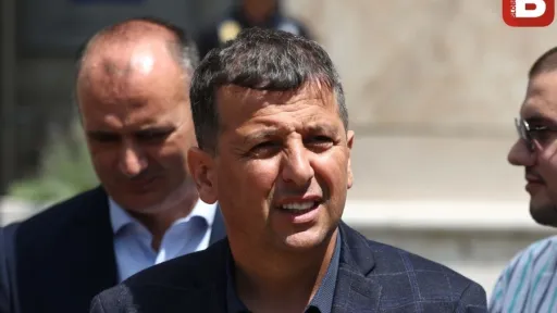 Vukanović kritizirao Cvijanović i Dodika zbog uticaja na Konakovića na tribini u Bosanskom Novom