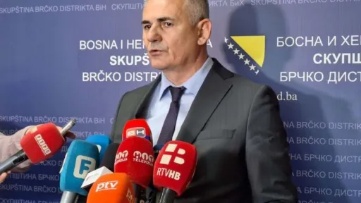 PROBOSANSKI BLOK U BRČKOM ODBACUJE ODLUKE GRADONAČELNIKA O DANIMA ŽALOSTI
