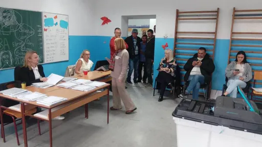 Završeno ponovljeno glasanje u Bukviku, 183 od 406 registrovanih birača glasalo bez problema, navodi Ljiljana Orendi