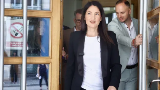 "A TO NAS JE KOŠTALO": Jelena Trivić prozvala Vukanovića i Stanivukovića zbog sukoba u opoziciji