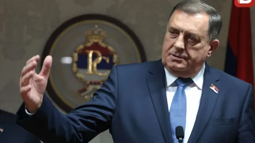 Milorad Dodik tvrdi da zaposleni u zajedničkim institucijama u Sarajevu trpe pritisak od muslimansko-bo&scaron;njačke komponente