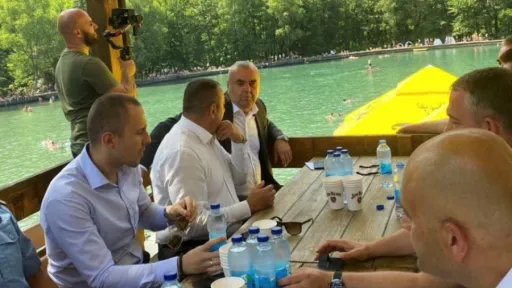 Savo Minić odgodio posjetu radovima na putu Sarajevo &ndash; Foča, helikopter MUP-a parkiran u Tjenti&scaron;tu