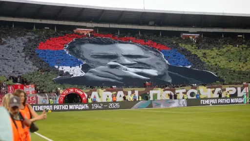 Memorijalni centar Srebrenica podnio prijavu UEFA-i protiv Fudbalskog saveza Srbije zbog veličanja Ratka Mladića tokom 180. derbija