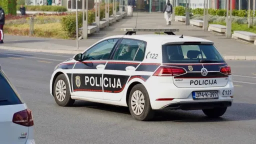 Dijete povrijeđeno u sudaru električnog romobila i automobila na Ilidži