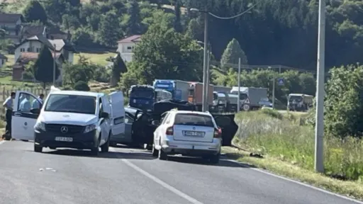 Te&scaron;ka saobraćajna nesreća u blizini Banjaluke: Povrijeđena ruska porodica sa djetetom