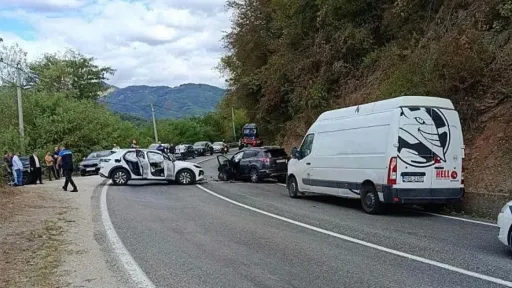 Teška saobraćajna nesreća na putu Konjic – Jablanica obustavila saobraćaj u oba smjera