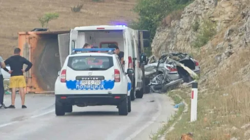 U saobraćajnoj nesreći u Ratkovu poginuo Bane M. (24), saobraćaj obustavljen